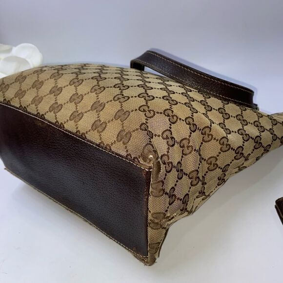 Authentic GUCCI GG Logo Canvas Leather Trim Tote - Picture 10 of 12